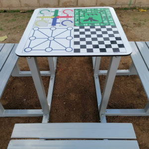 Taula Multijocs Antivand&agrave;lica